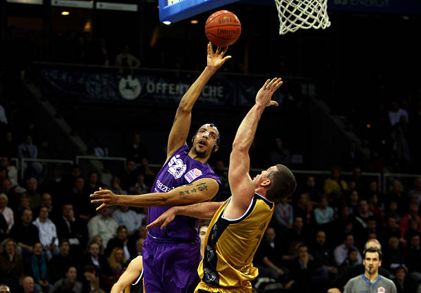 赢得更多荣 赢得更多荣