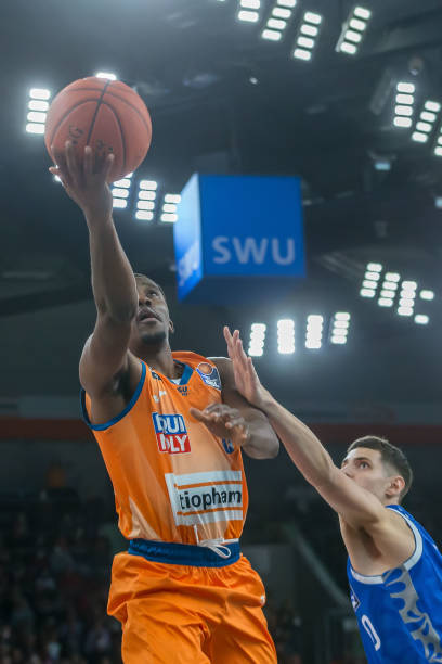 使在退役后 使在退役后